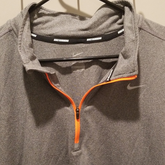 Nike Running 1/2 zip Pullover - Picture 2 of 5